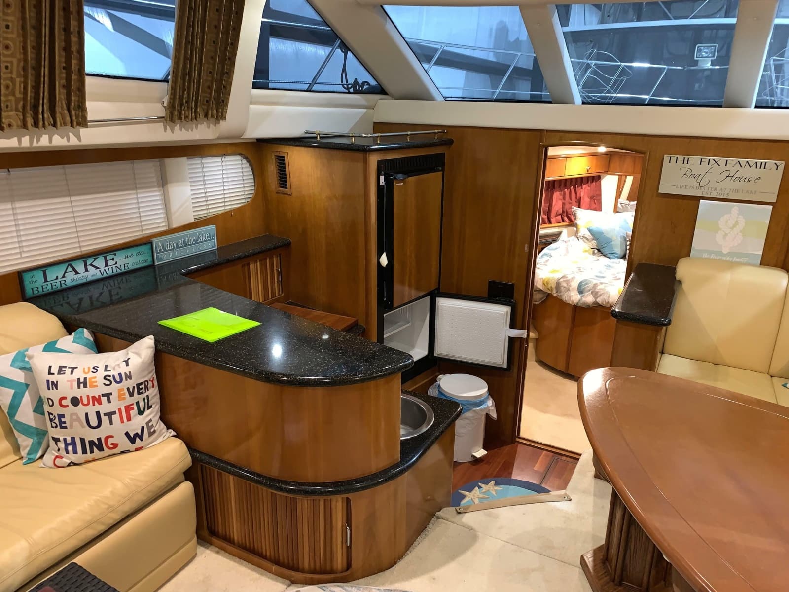 2001 Carver 396 Motor Yacht - Photo 25