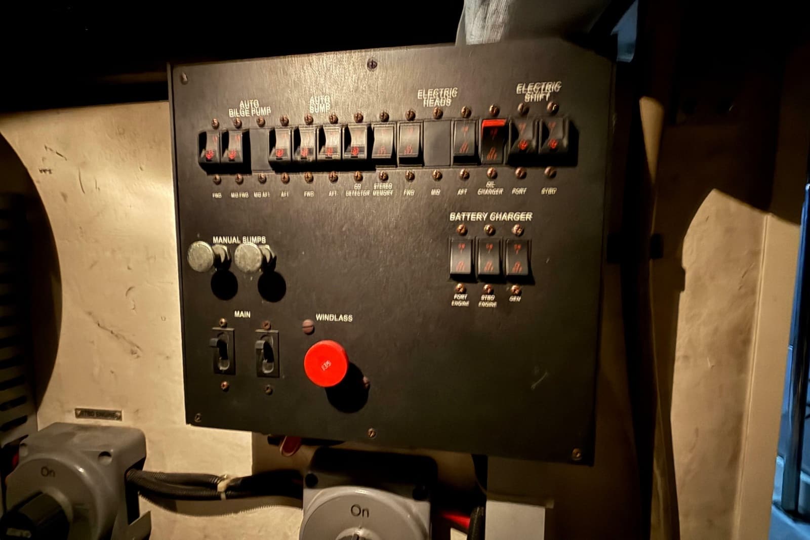 2001 Carver 570 Voyager Pilothouse - Photo 53