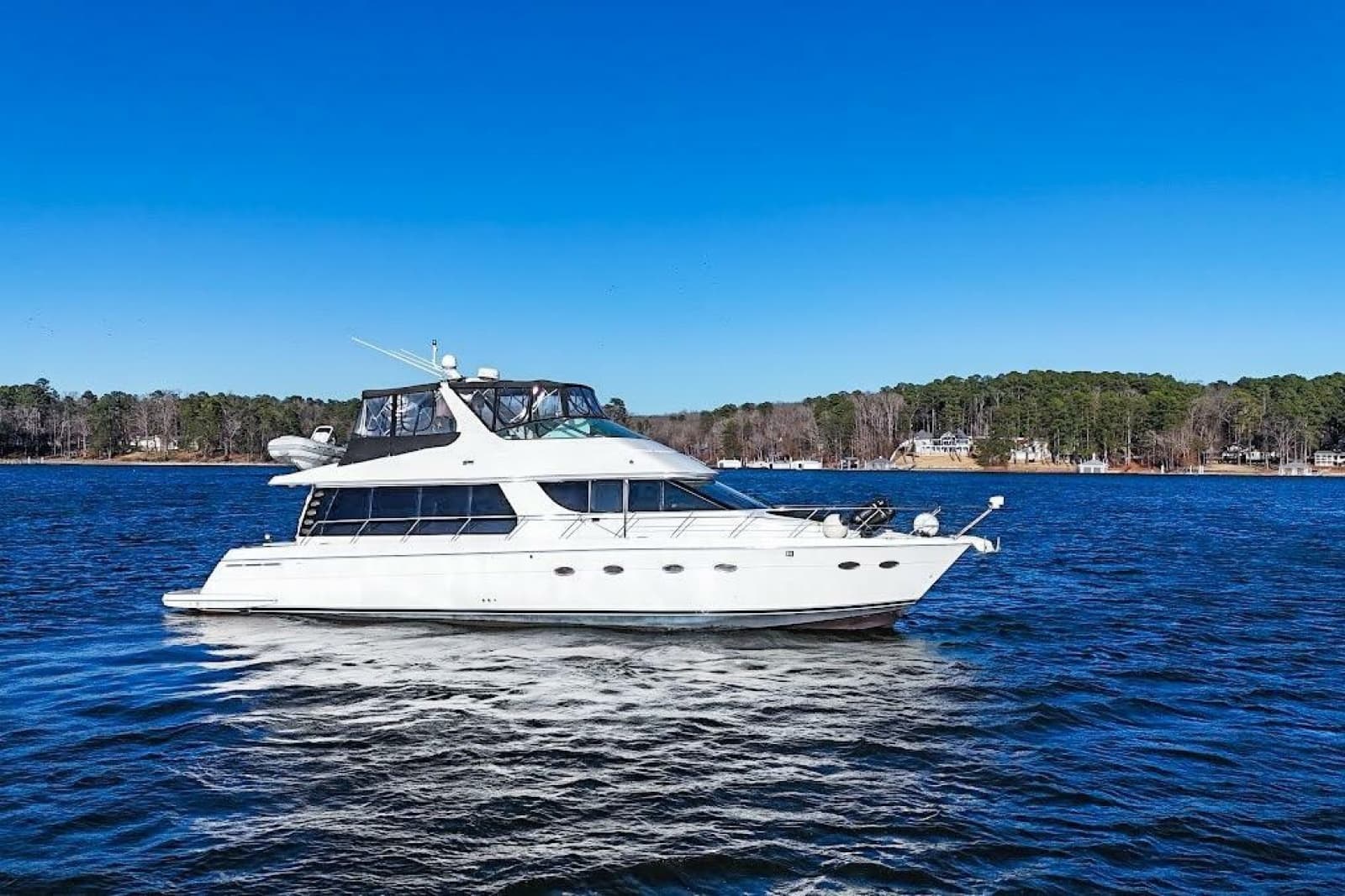 2001 Carver 570 Voyager Pilothouse - Photo 1