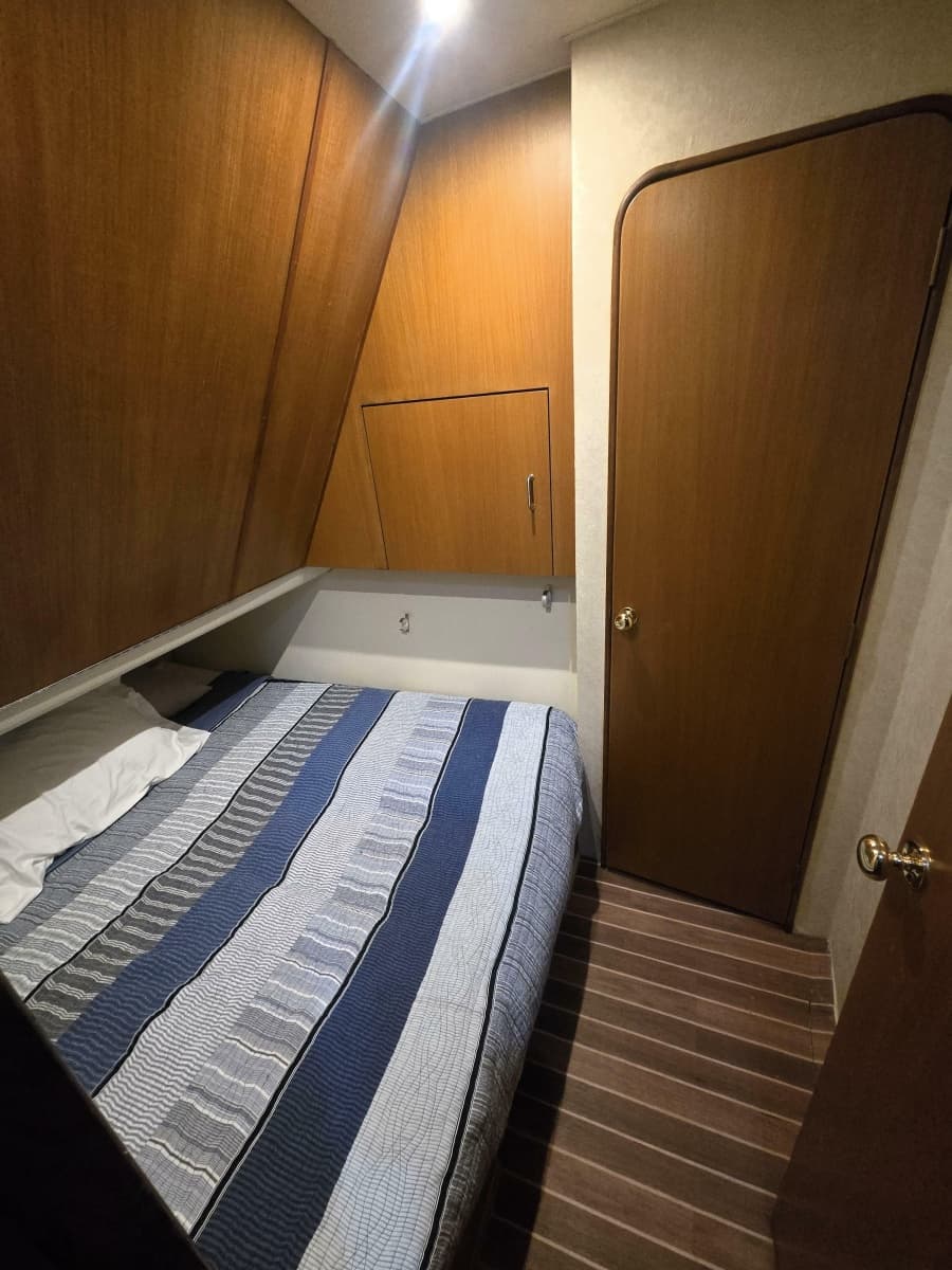 2001 Ocean Yachts 43 Super Sport - Photo 17