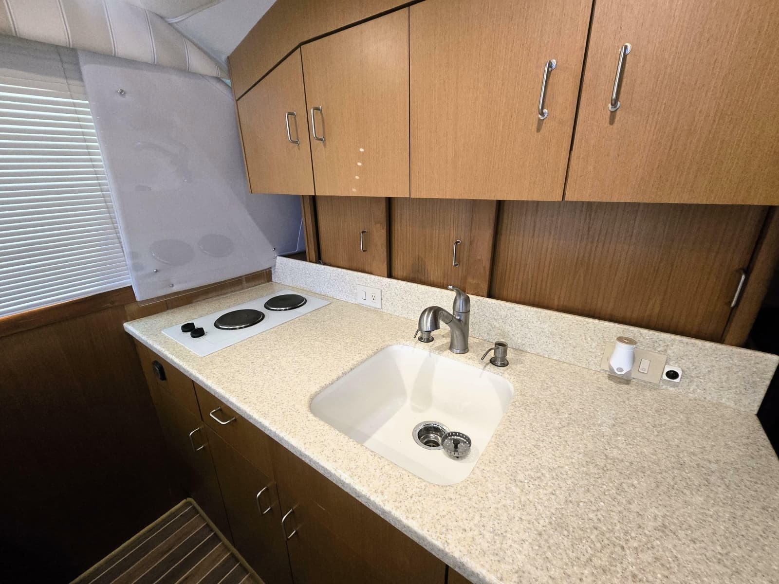 2001 Ocean Yachts 43 Super Sport - Photo 10