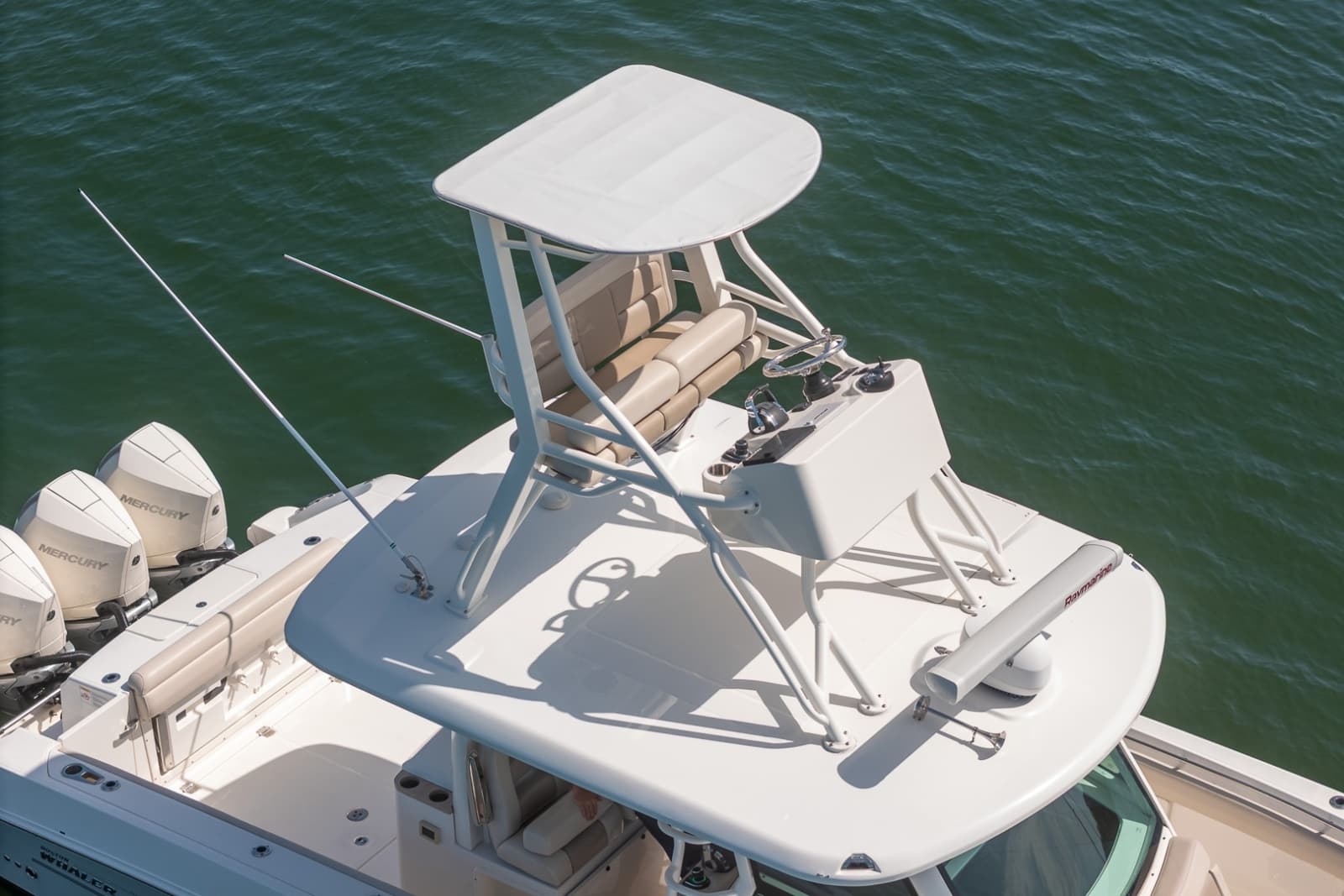 2021 Boston Whaler 380 Outrage - Photo 14