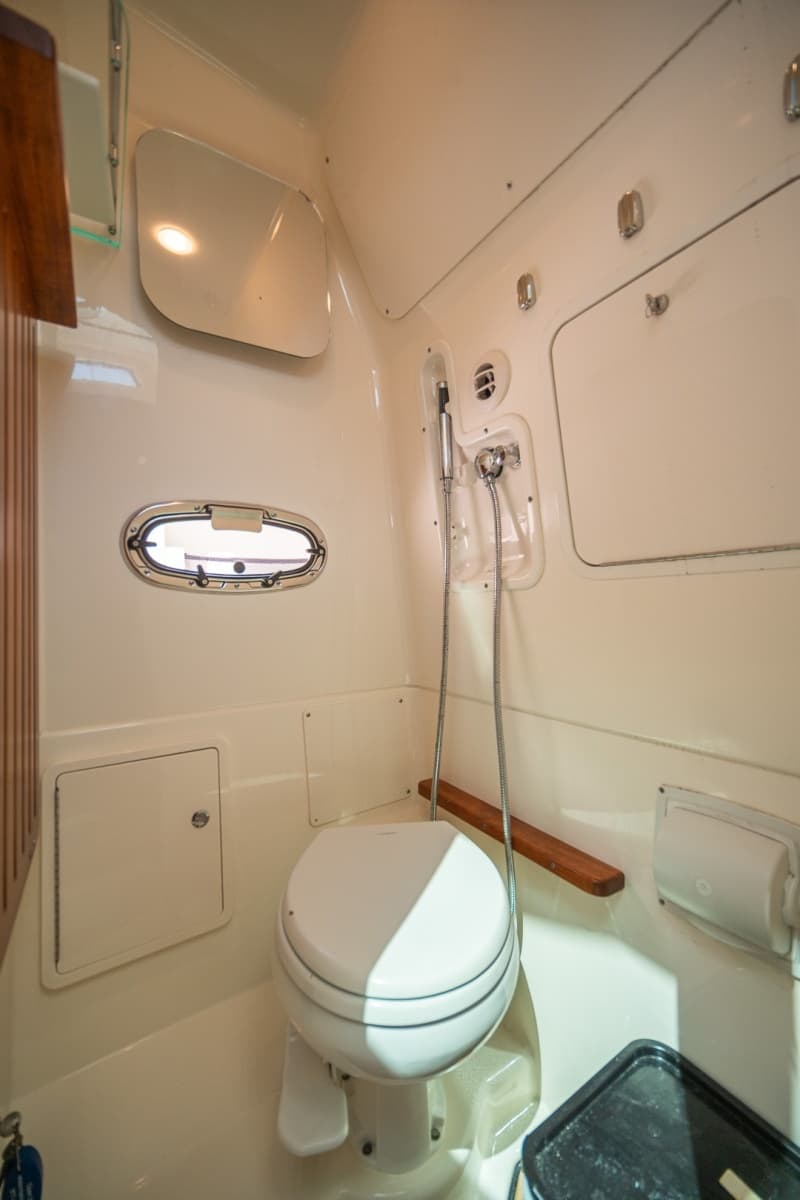 2021 Boston Whaler 380 Outrage - Photo 48