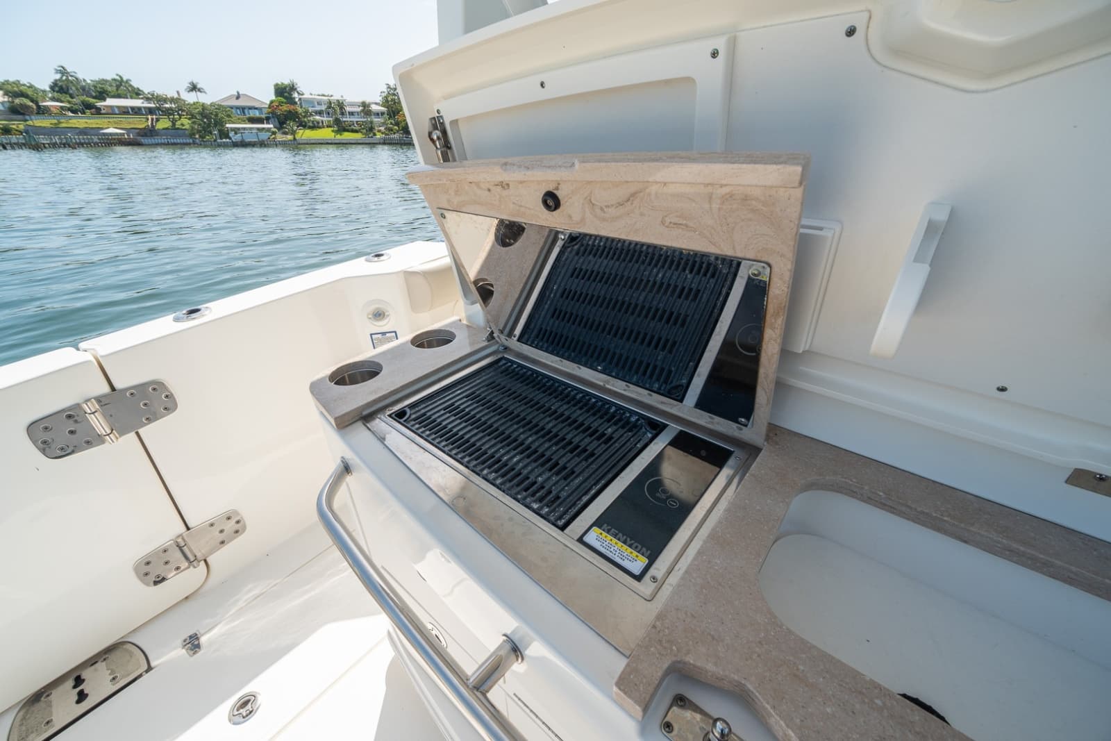 2021 Boston Whaler 380 Outrage - Photo 26