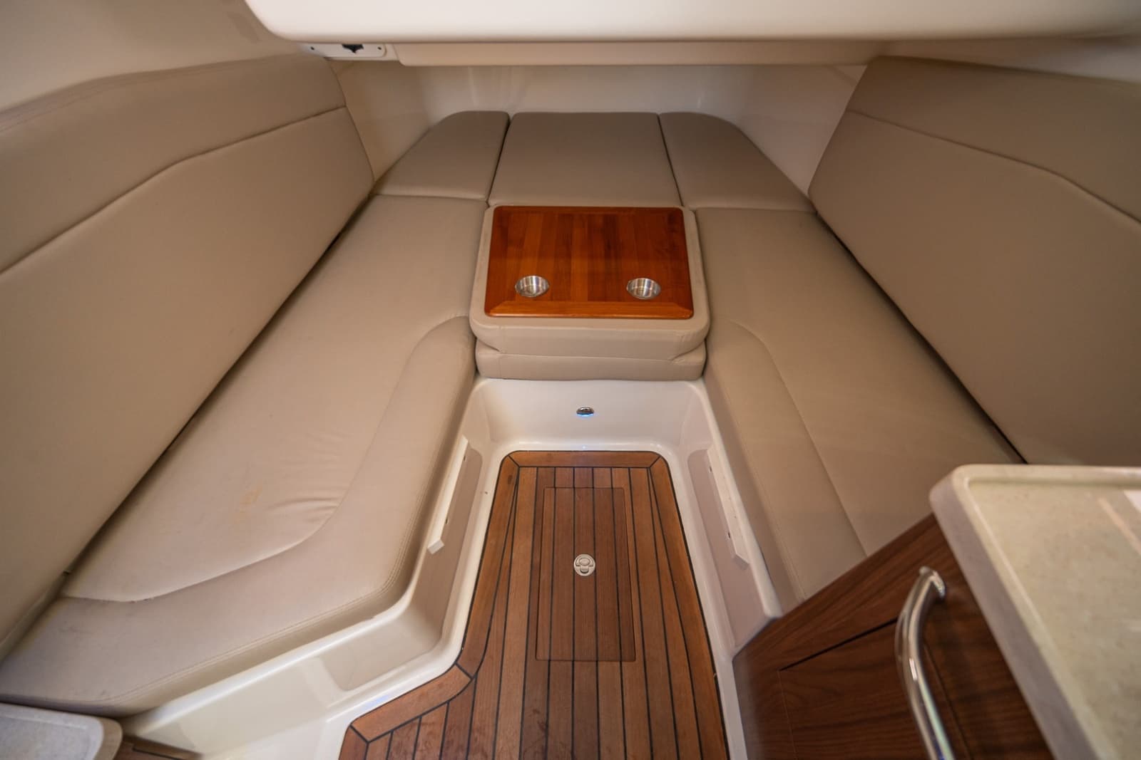 2021 Boston Whaler 380 Outrage - Photo 52
