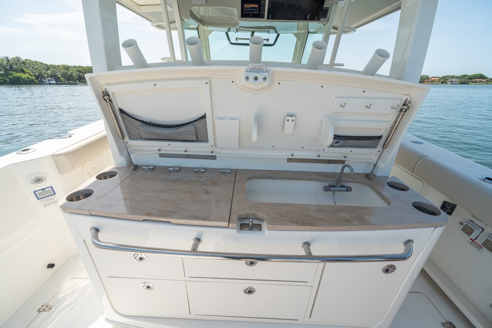 2021 Boston Whaler 380 Outrage - Photo 28