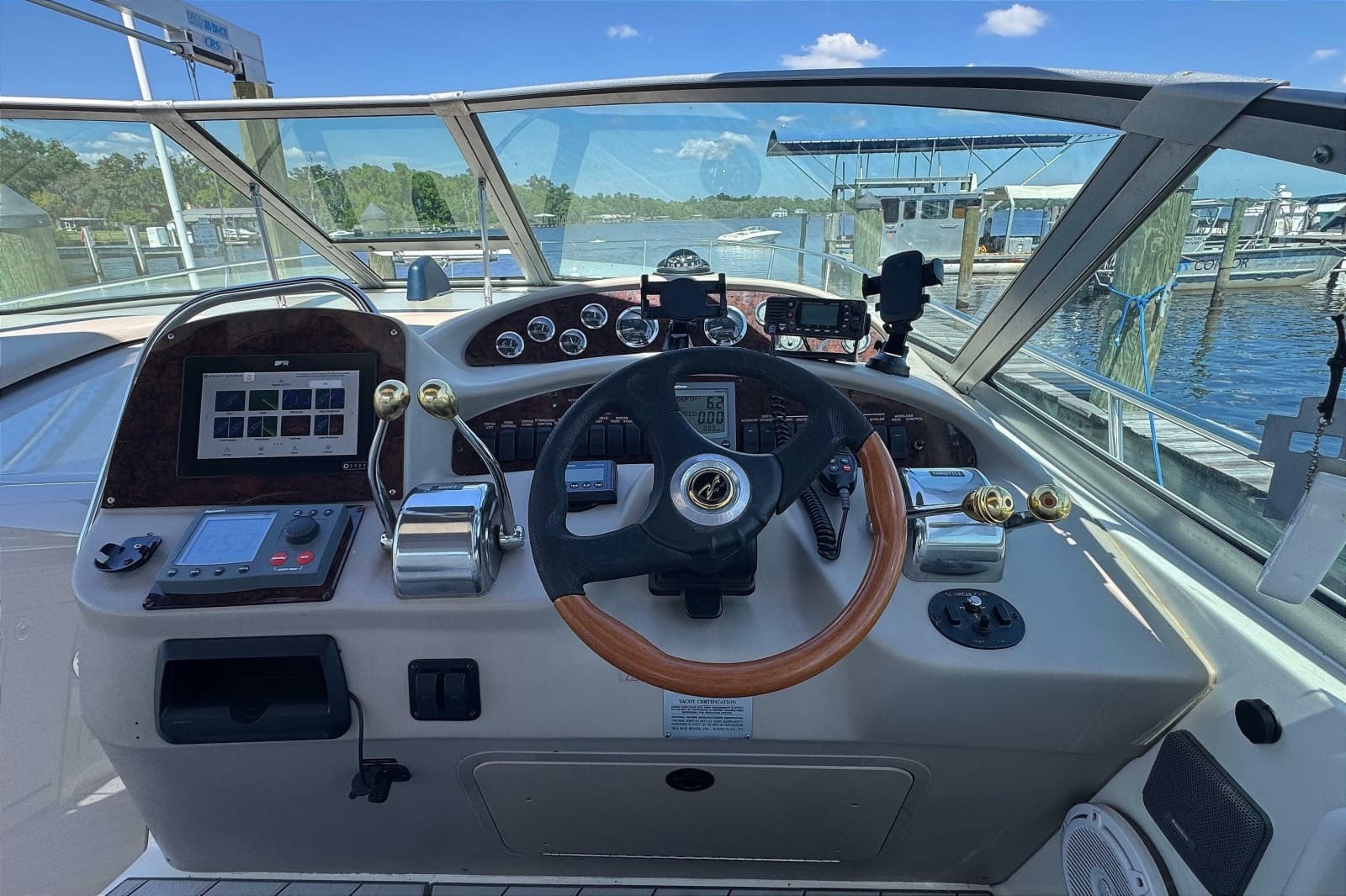 2001 Sea Ray 340 Sundancer - Photo 24