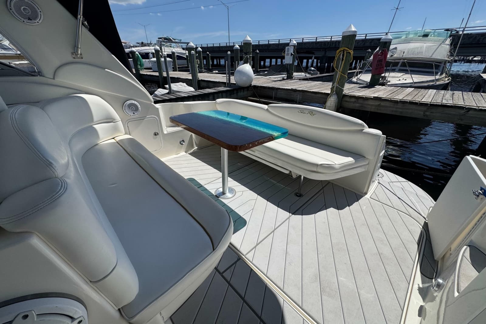 2001 Sea Ray 340 Sundancer - Photo 12
