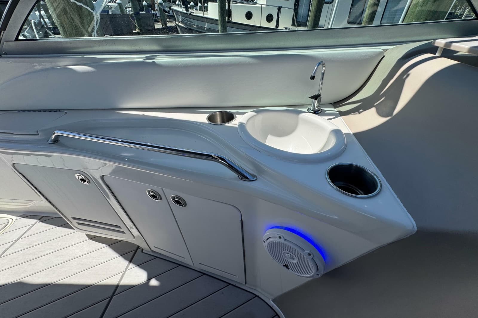 2001 Sea Ray 340 Sundancer - Photo 17