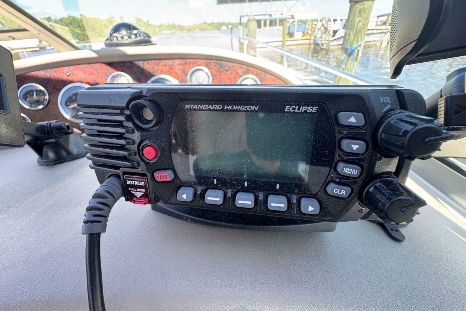 2001 Sea Ray 340 Sundancer - Photo 23