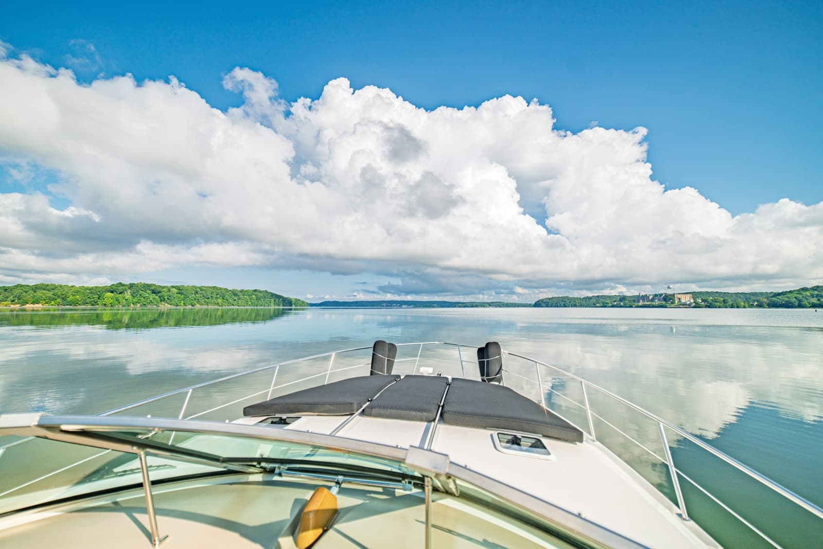 2001 Sea Ray 380 Sundancer - Photo 46