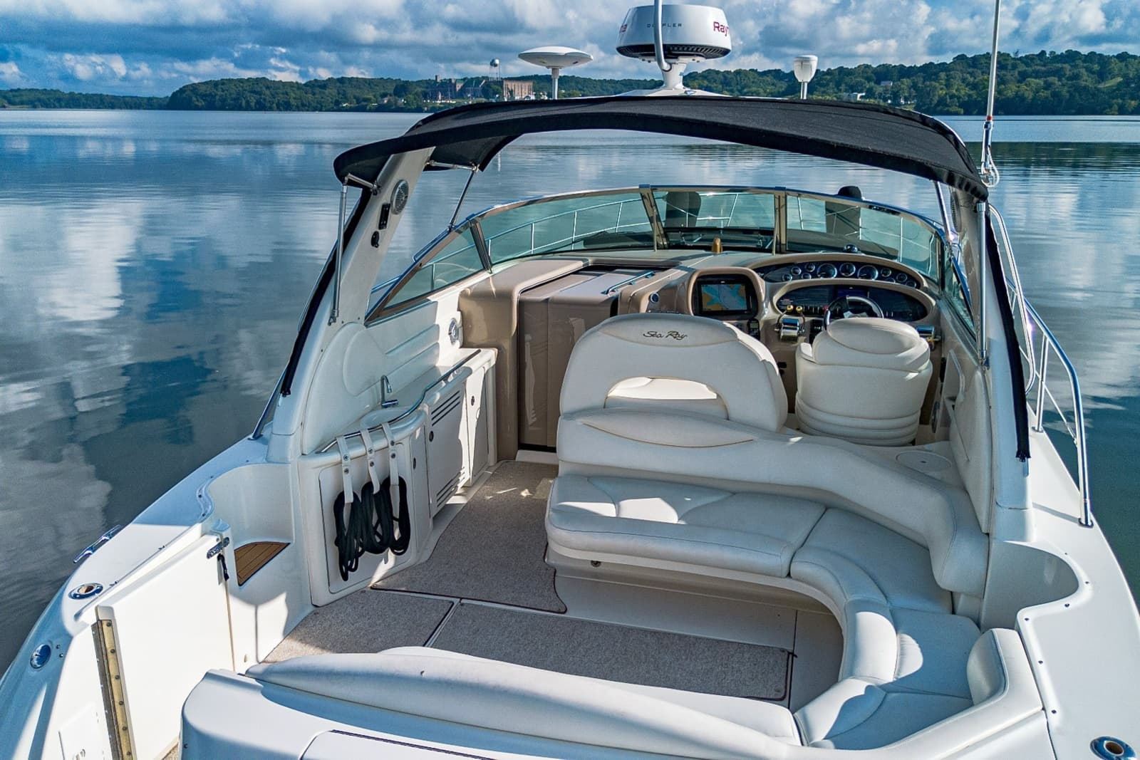 2001 Sea Ray 380 Sundancer - Photo 23