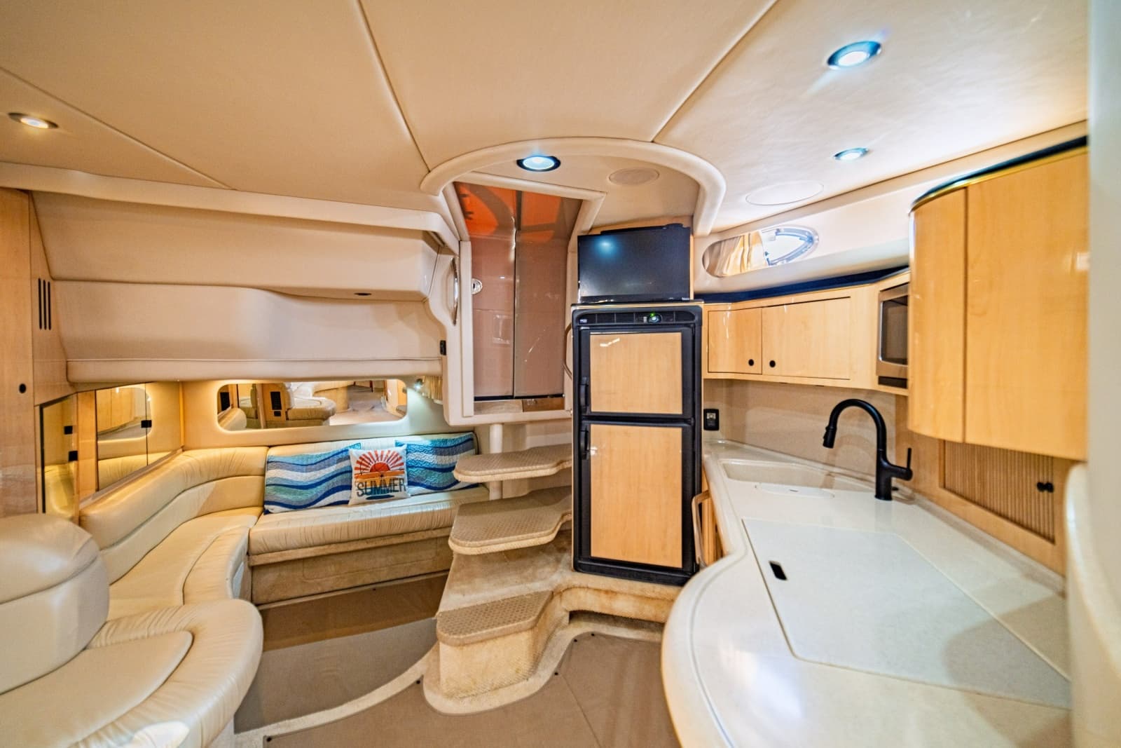2001 Sea Ray 380 Sundancer - Photo 58