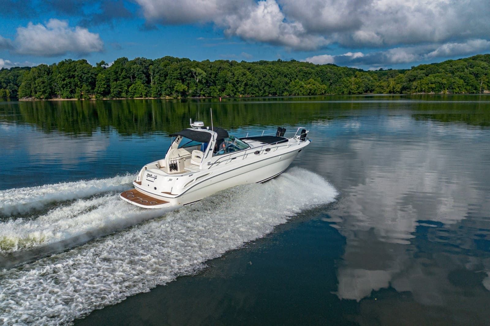 2001 Sea Ray 380 Sundancer - Photo 12