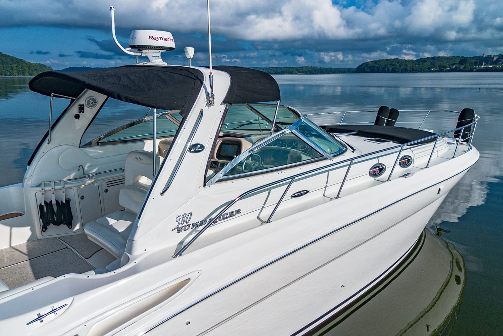 2001 Sea Ray 380 Sundancer - Photo 25