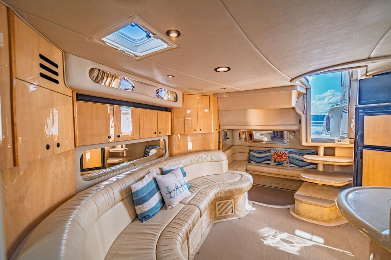 2001 Sea Ray 380 Sundancer - Photo 51