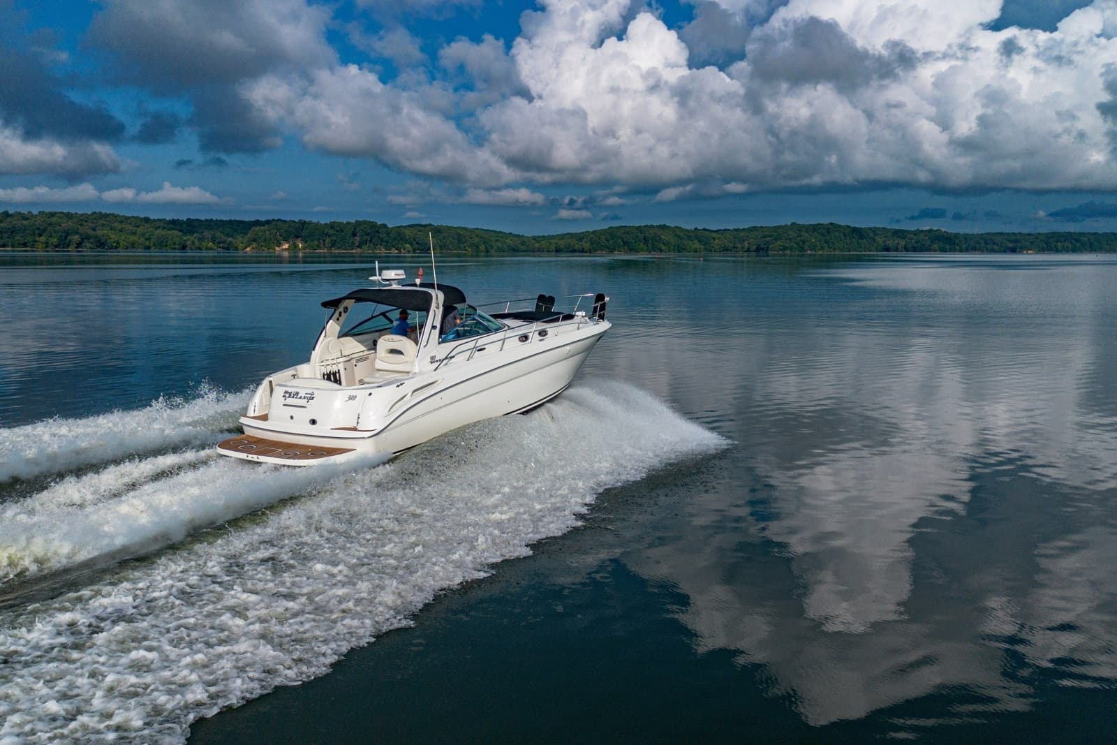 2001 Sea Ray 380 Sundancer - Photo 9