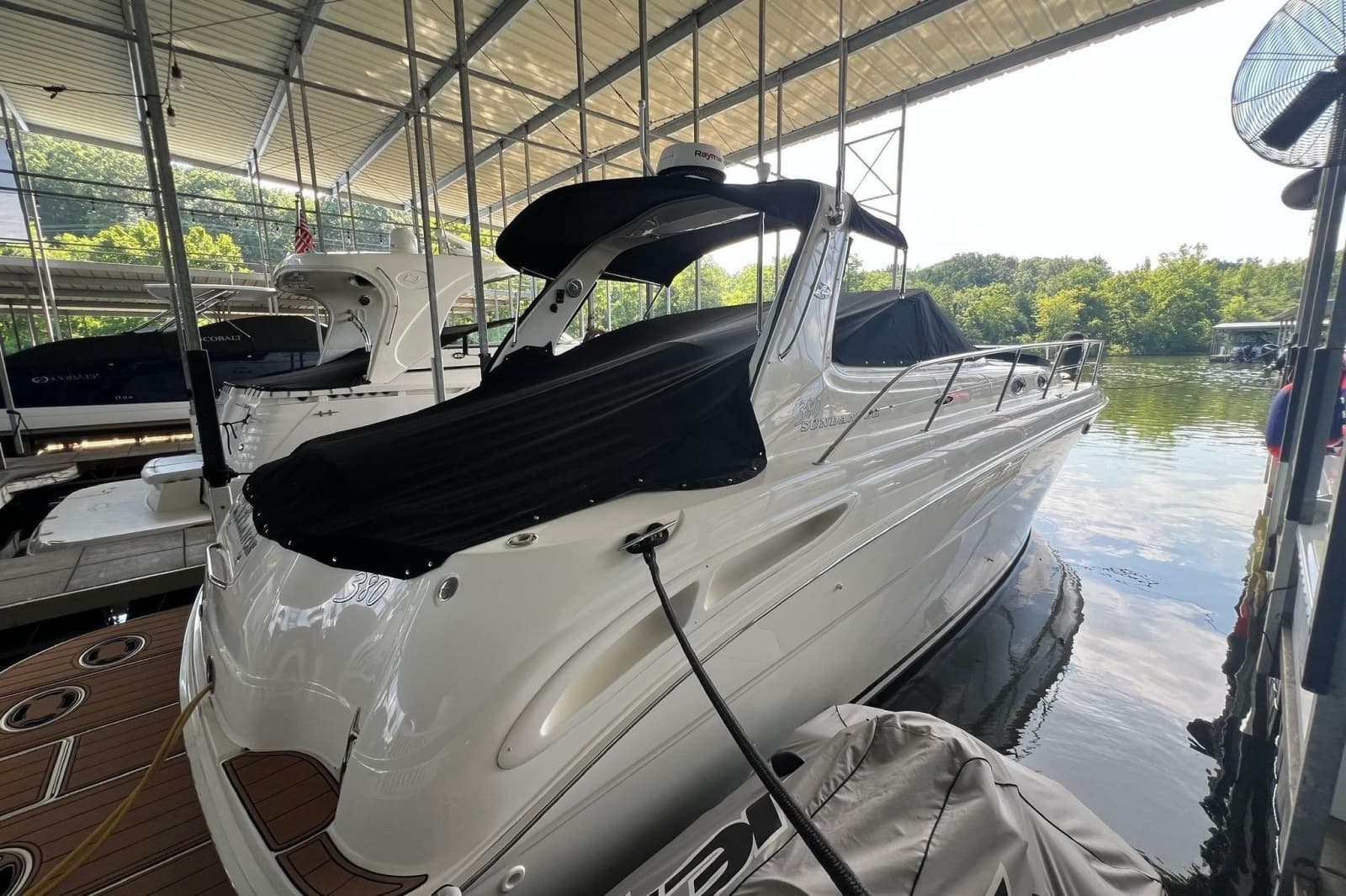 2001 Sea Ray 380 Sundancer - Photo 4