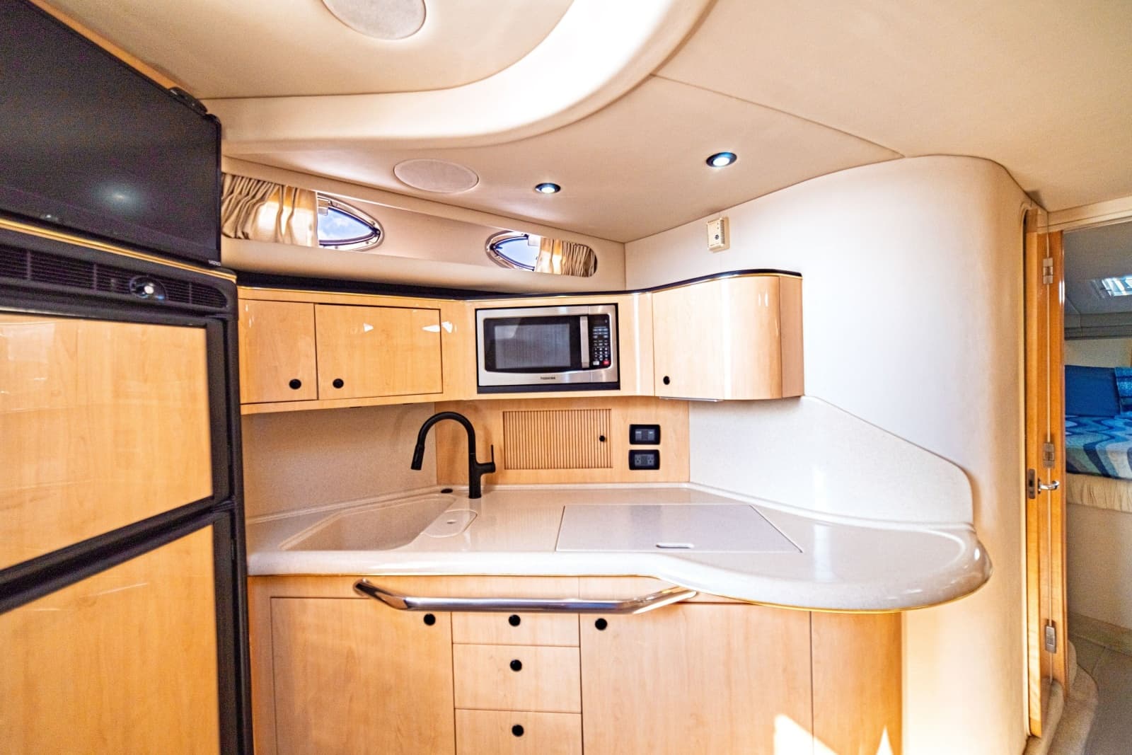 2001 Sea Ray 380 Sundancer - Photo 53