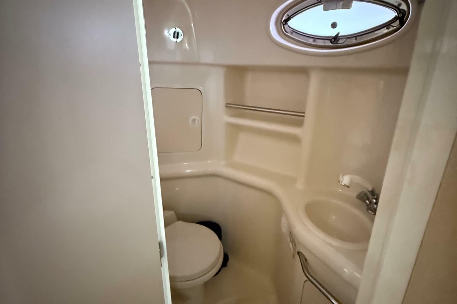 2001 Sea Ray Sundancer 310 - Photo 13