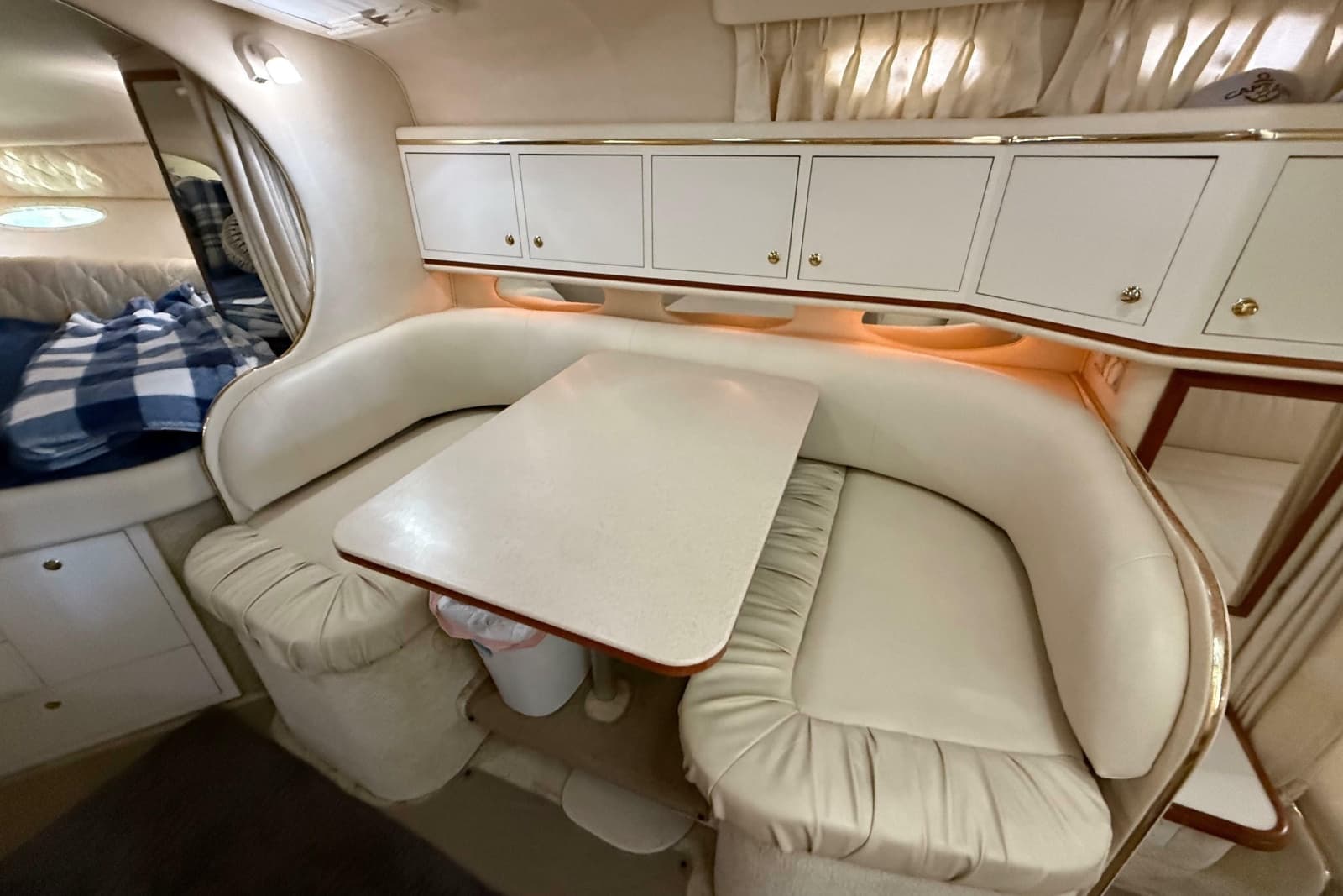 2001 Sea Ray Sundancer 310 - Photo 11