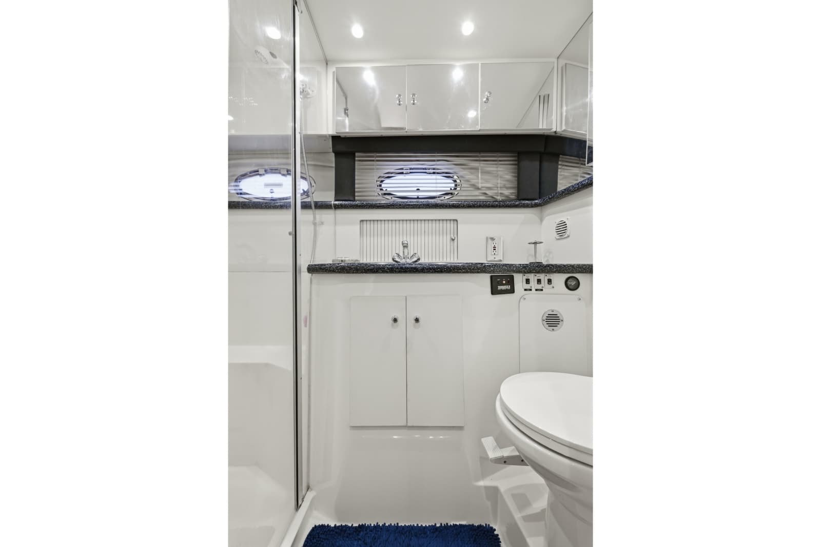 2000 Carver 406 Aft Cabin Motor Yacht - Photo 67