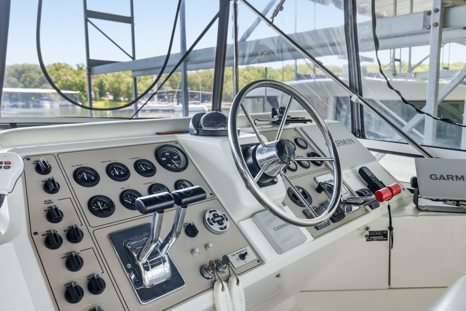 2000 Carver 406 Aft Cabin Motor Yacht - Photo 12