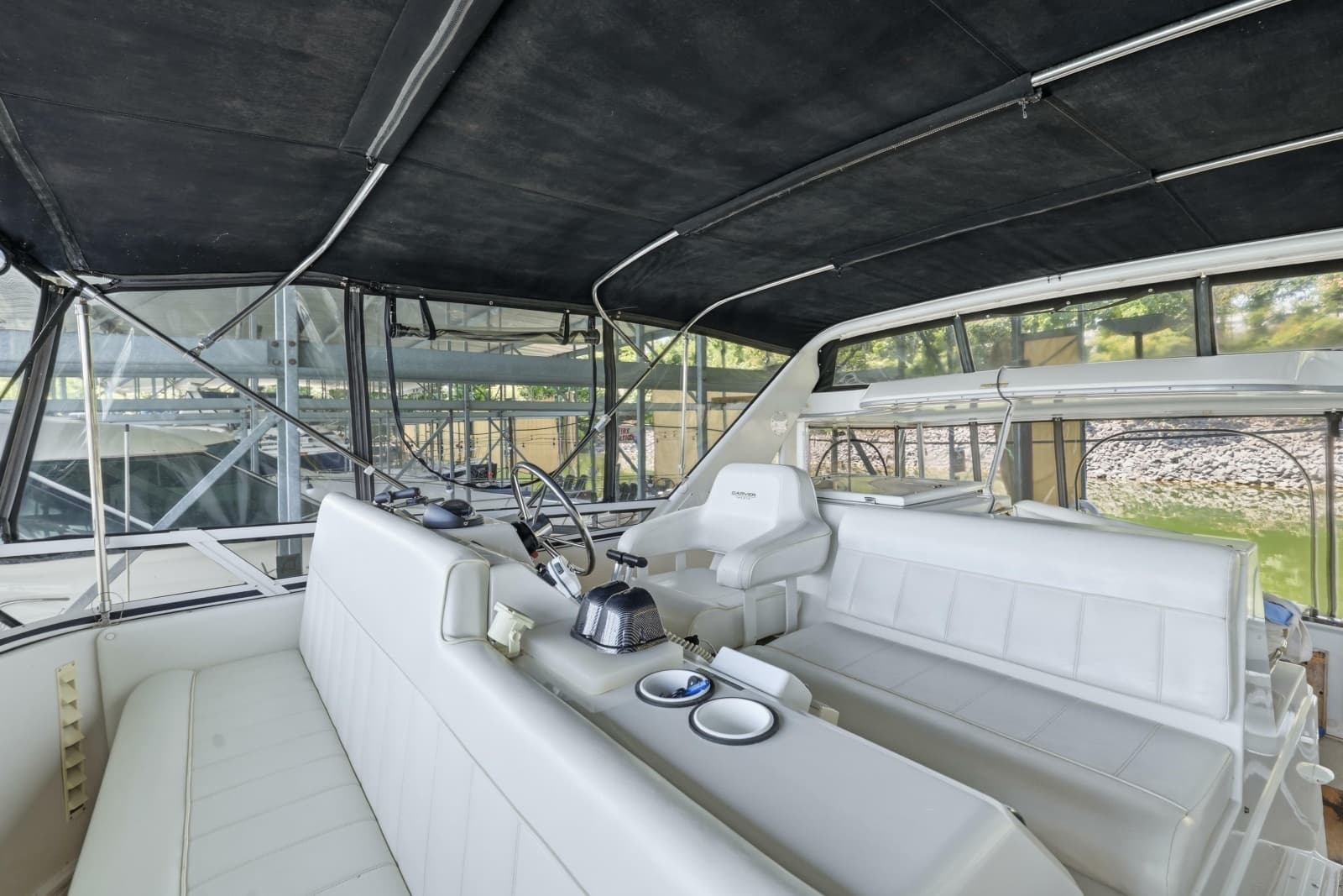 2000 Carver 406 Aft Cabin Motor Yacht - Photo 18