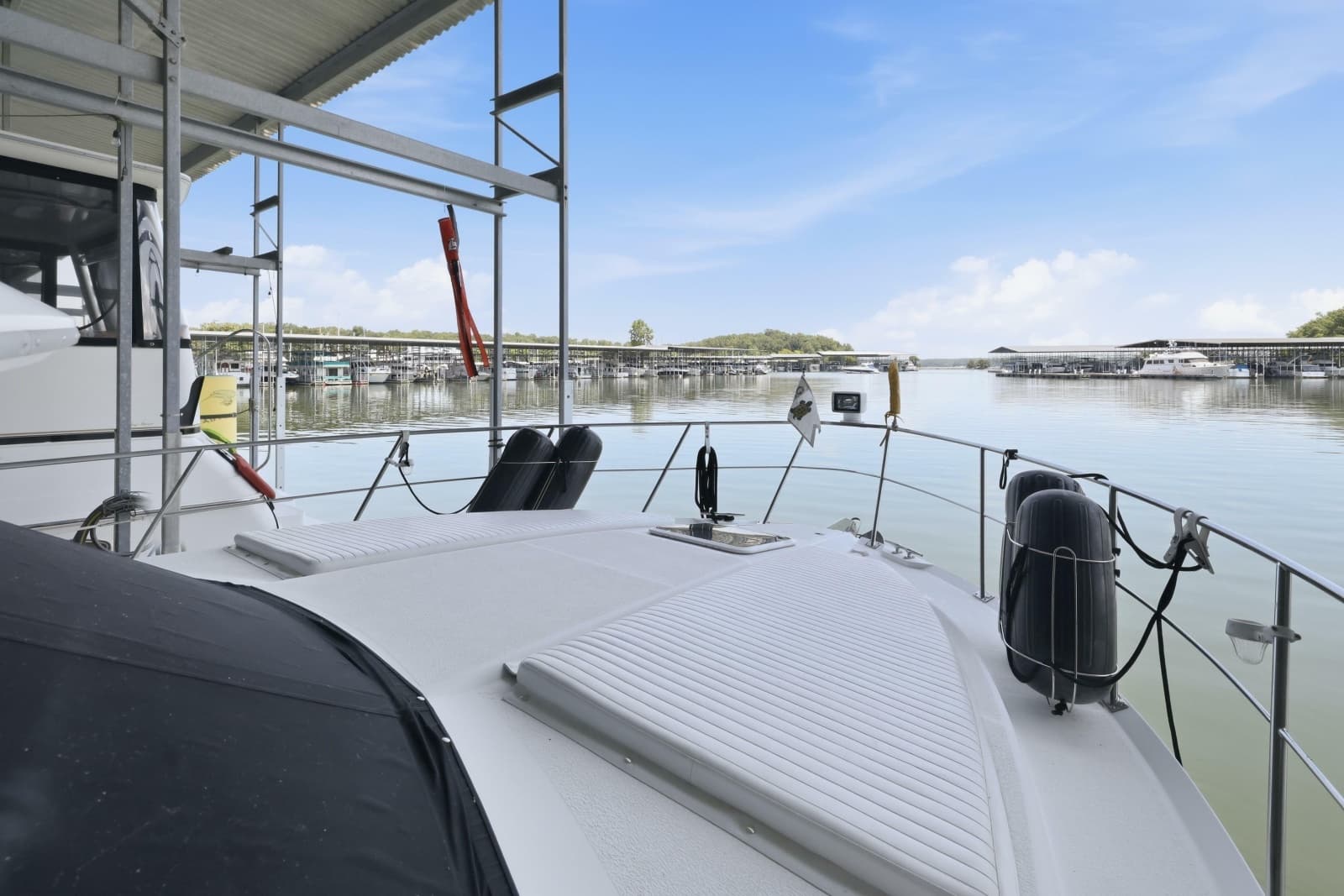 2000 Carver 406 Aft Cabin Motor Yacht - Photo 42