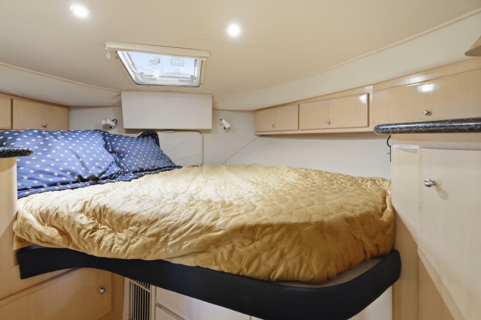 2000 Carver 406 Aft Cabin Motor Yacht - Photo 62
