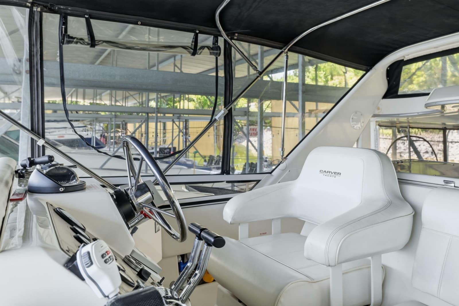 2000 Carver 406 Aft Cabin Motor Yacht - Photo 19