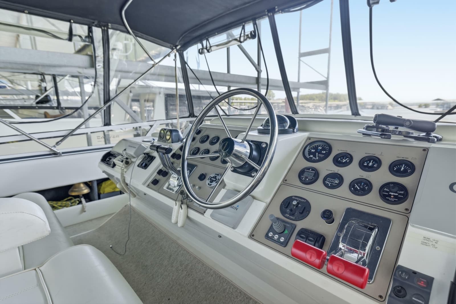 2000 Carver 406 Aft Cabin Motor Yacht - Photo 15