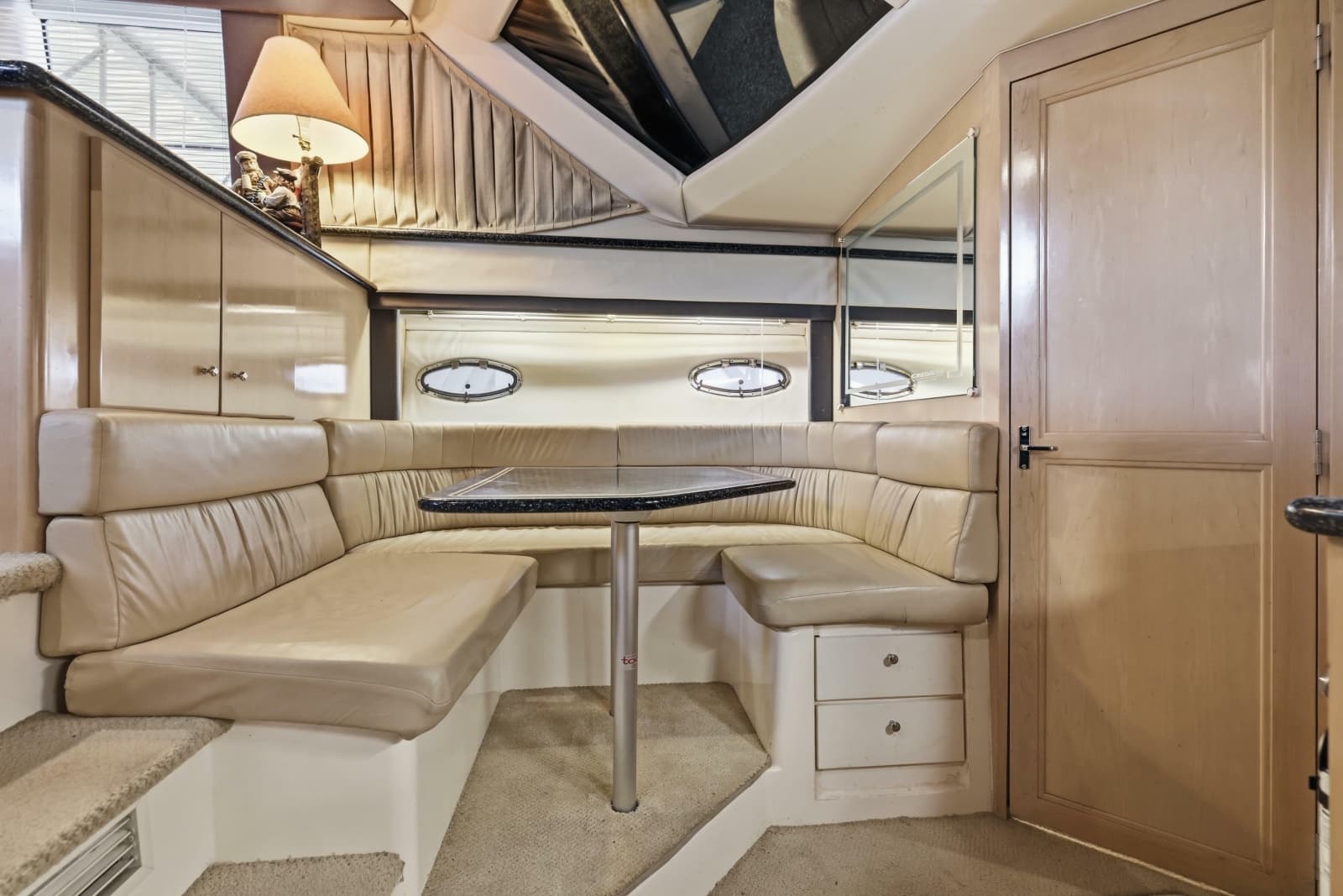 2000 Carver 406 Aft Cabin Motor Yacht - Photo 52