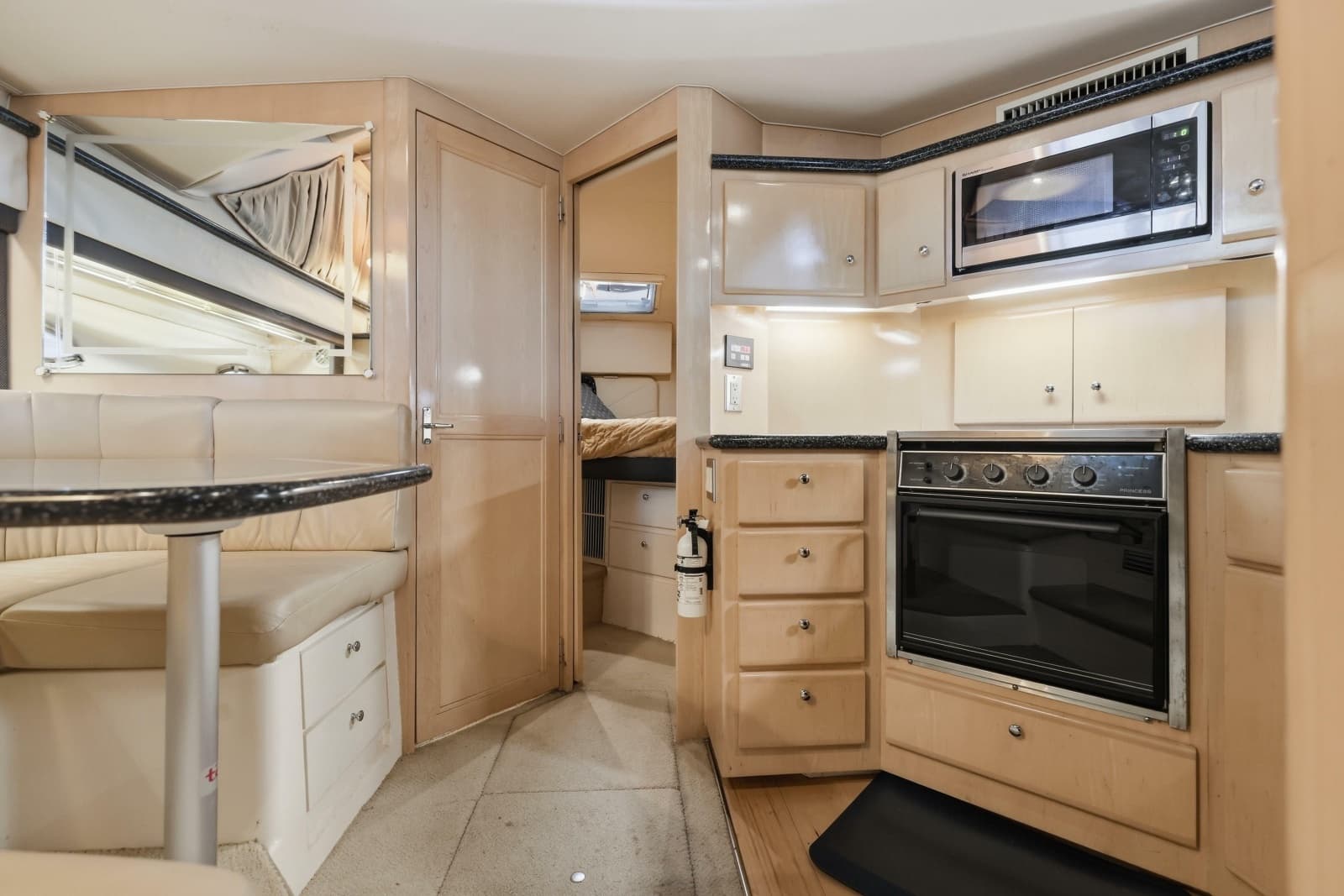2000 Carver 406 Aft Cabin Motor Yacht - Photo 50