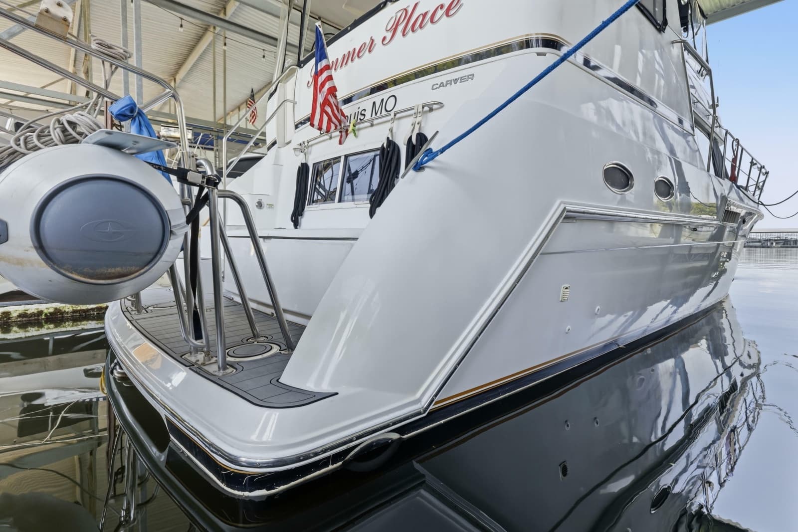 2000 Carver 406 Aft Cabin Motor Yacht - Photo 32