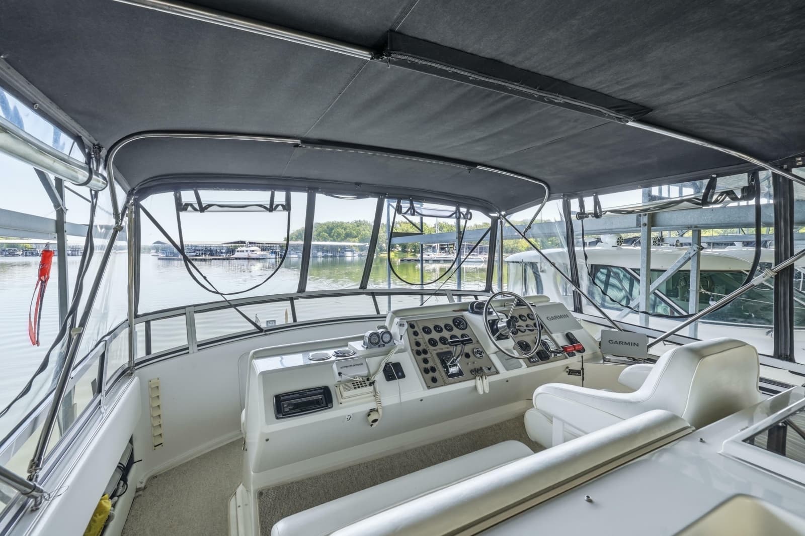 2000 Carver 406 Aft Cabin Motor Yacht - Photo 21