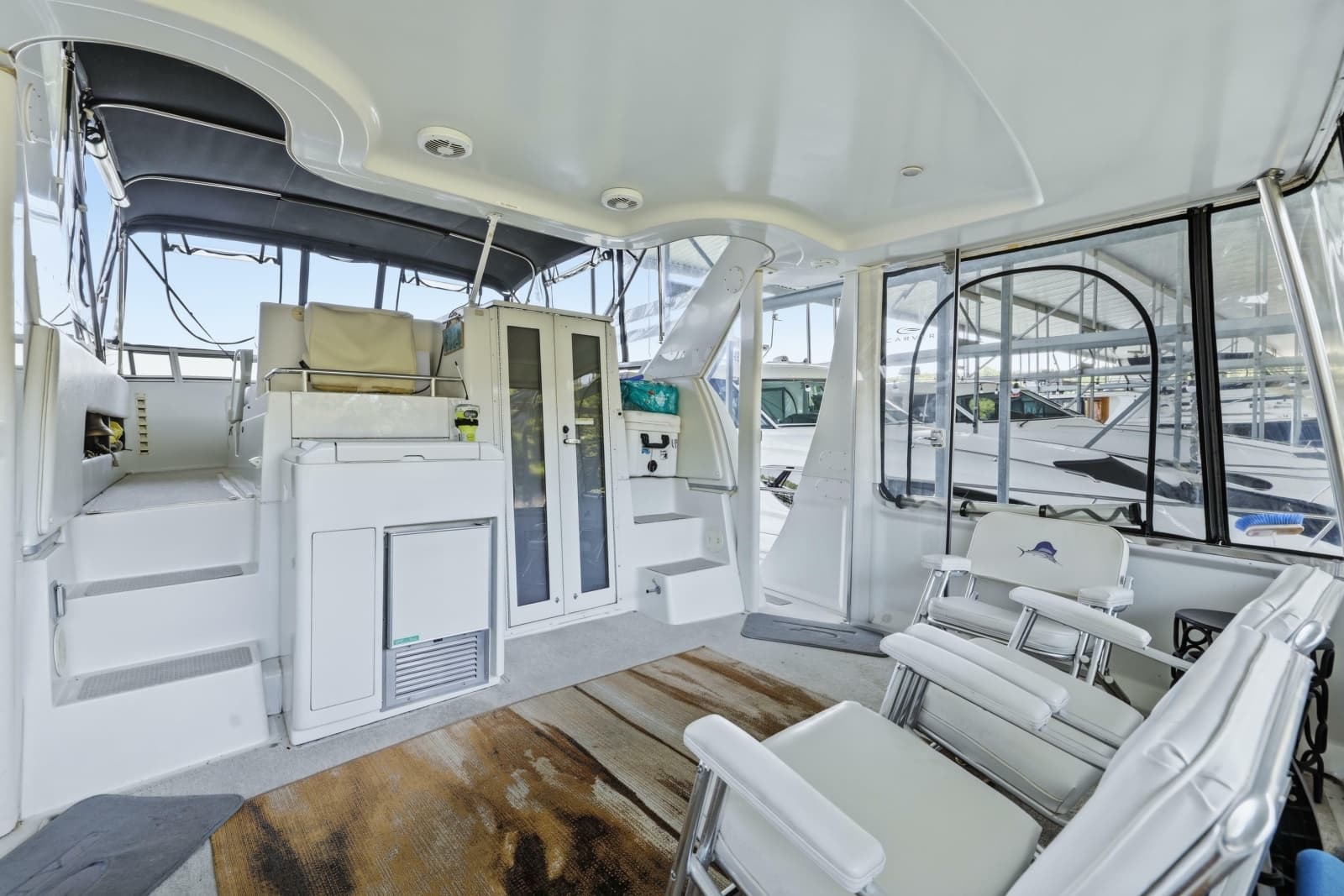 2000 Carver 406 Aft Cabin Motor Yacht - Photo 24