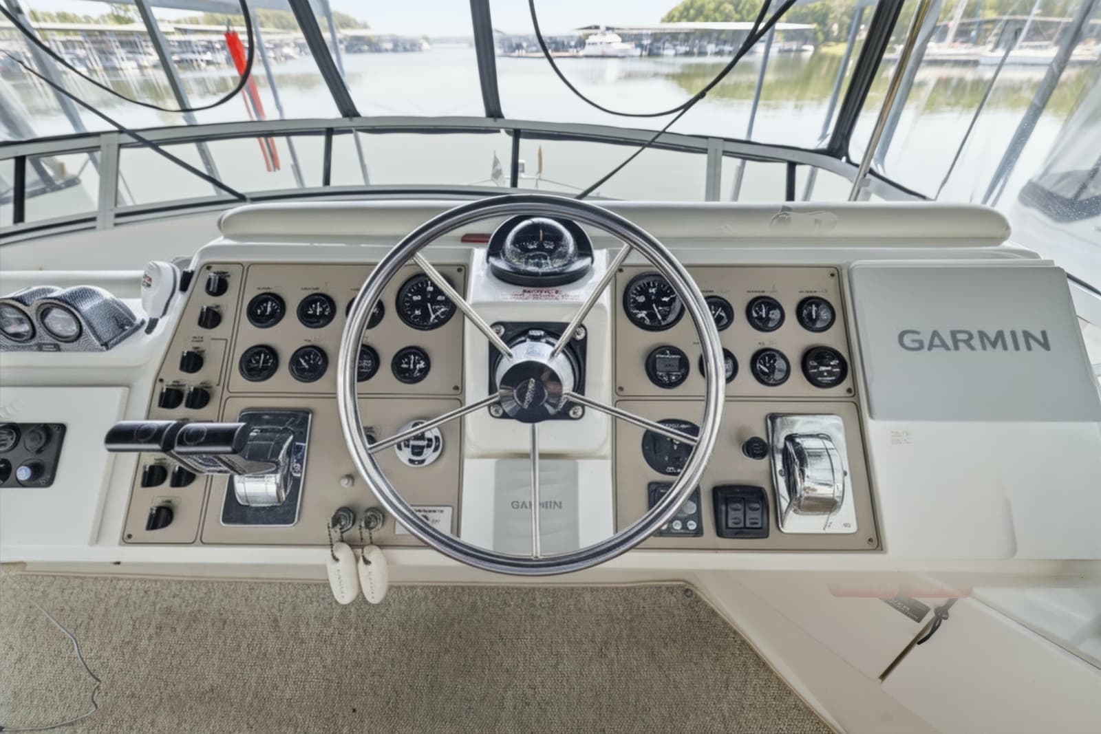 2000 Carver 406 Aft Cabin Motor Yacht - Photo 13
