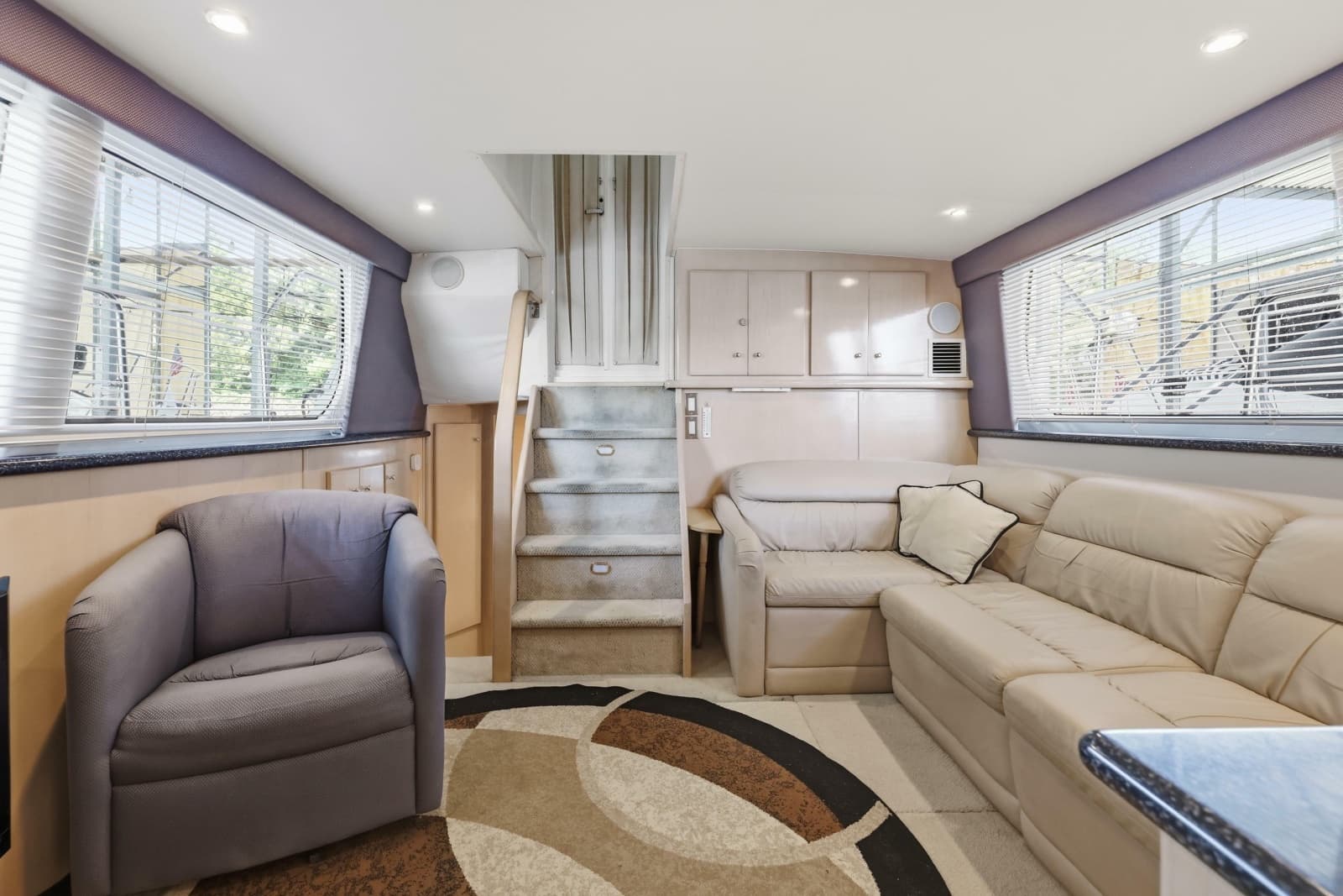 2000 Carver 406 Aft Cabin Motor Yacht - Photo 44