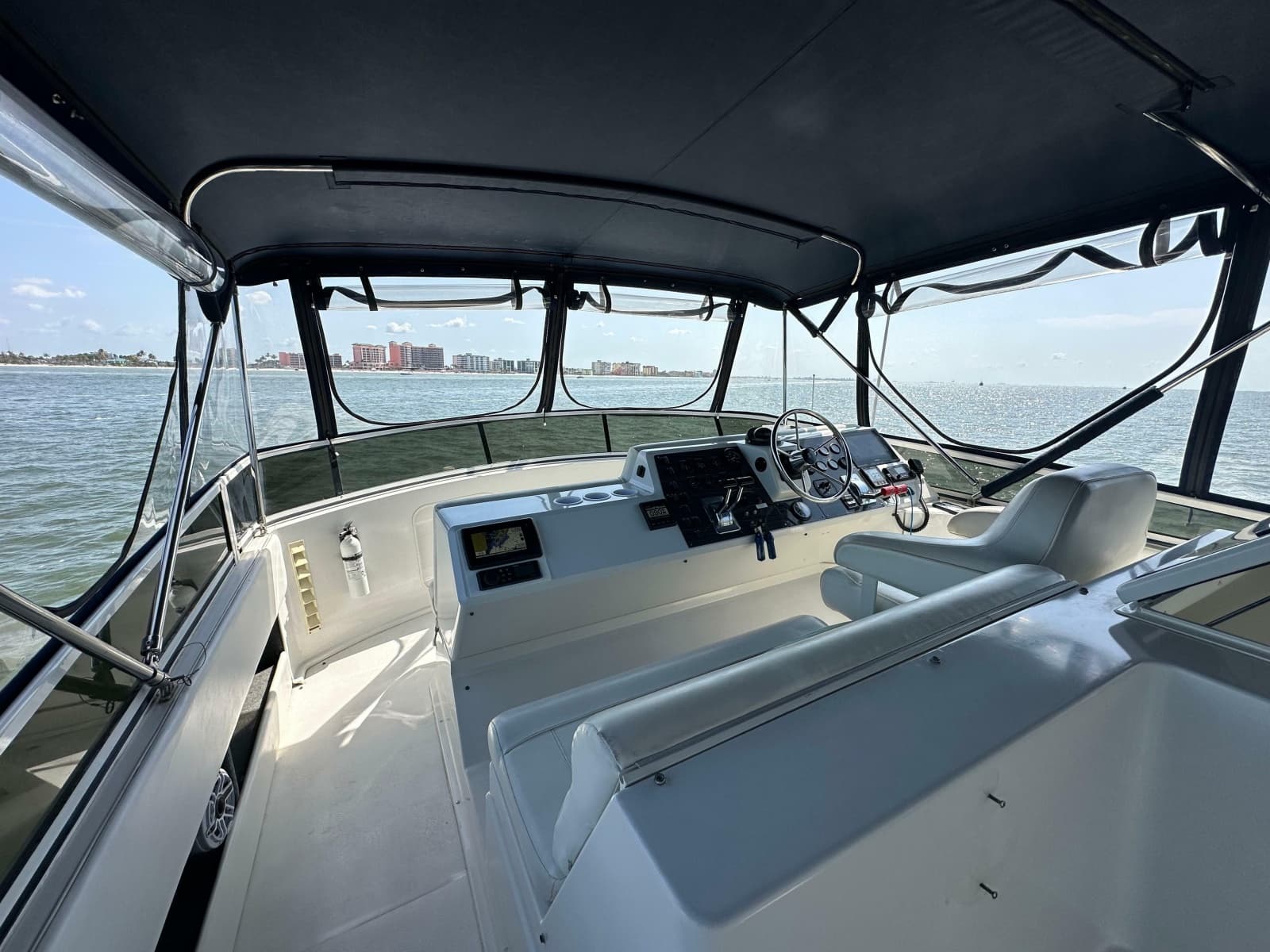 2000 Carver 406 Motor Yacht - Photo 13