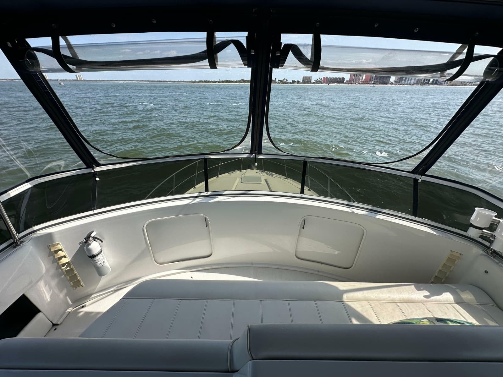 2000 Carver 406 Motor Yacht - Photo 15