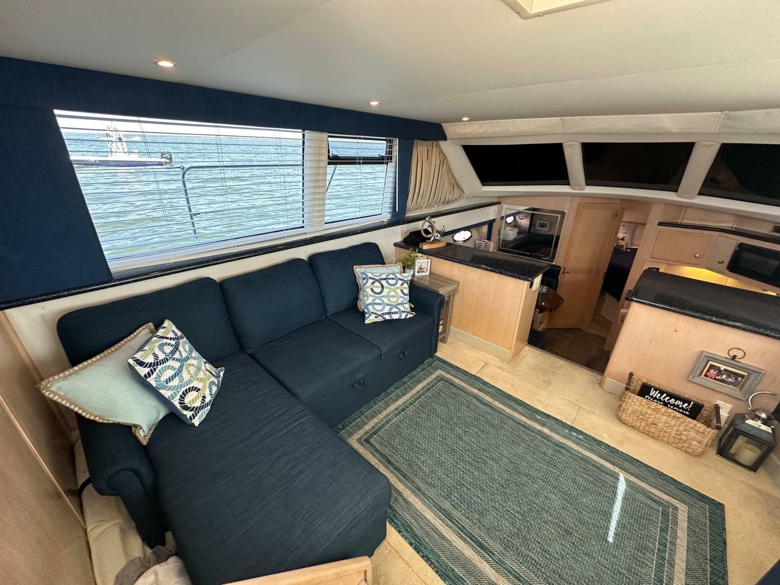 2000 Carver 406 Motor Yacht - Photo 17
