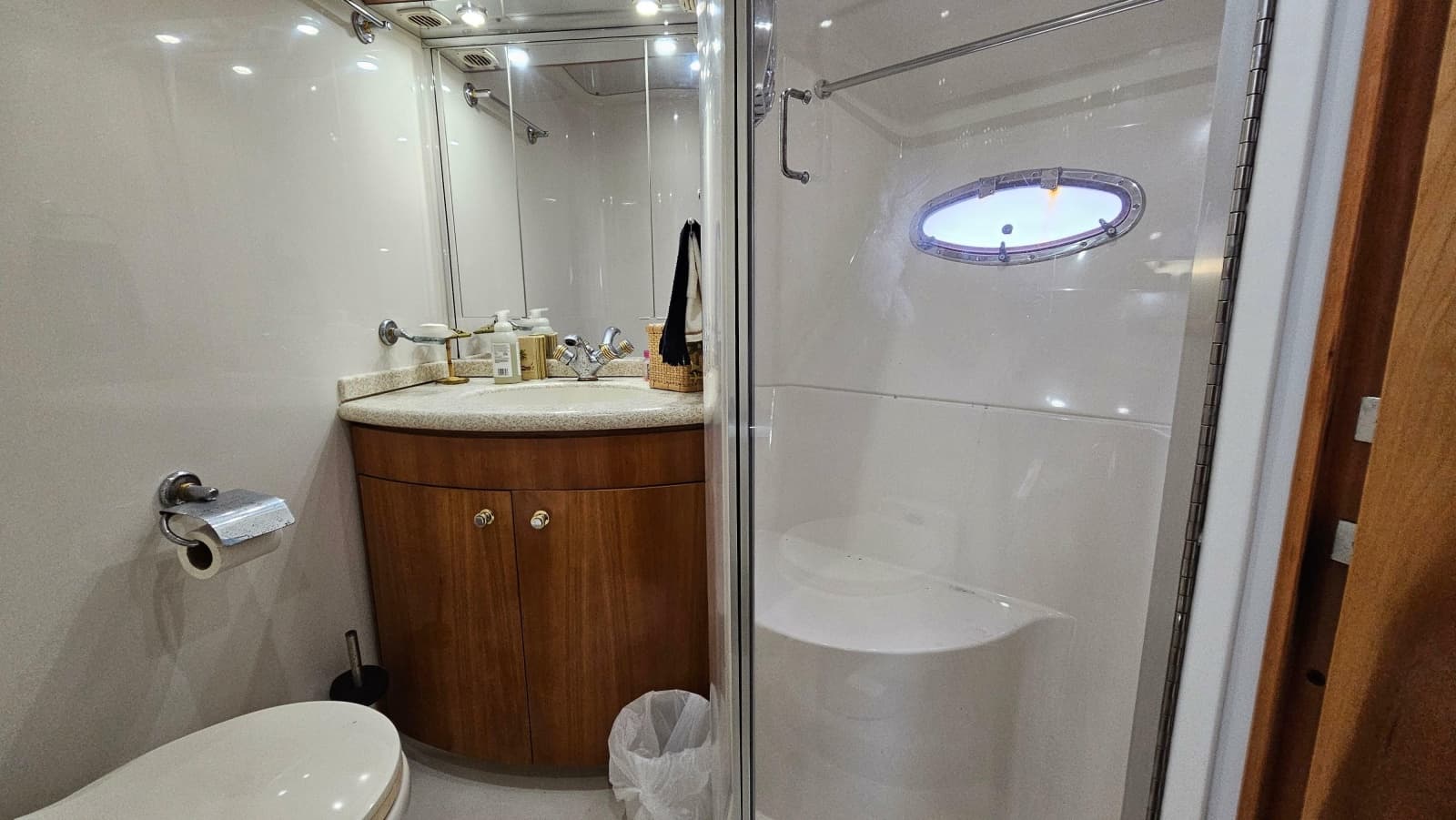 2000 Carver 450 Voyager Pilothouse - Photo 48
