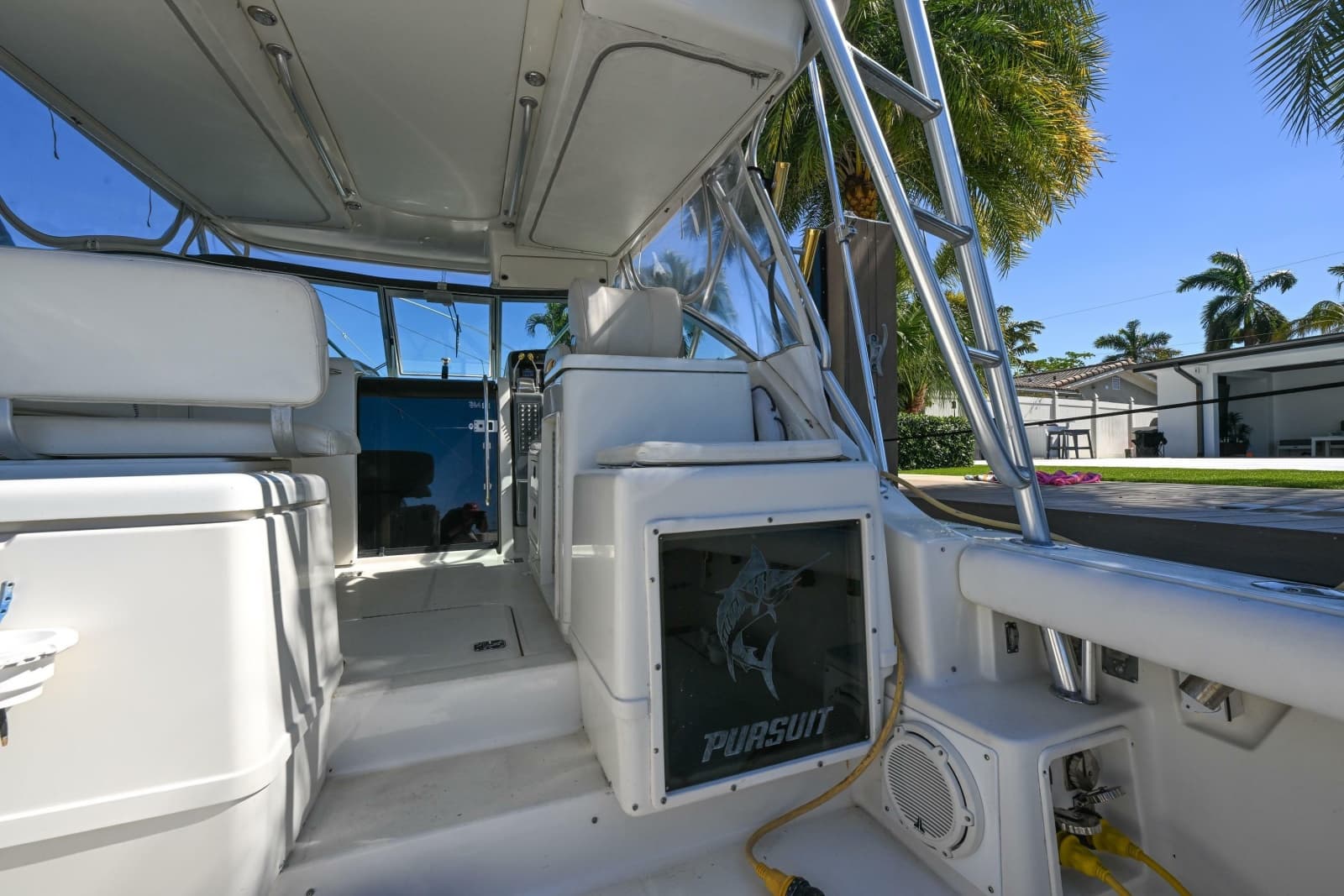 2000 Pursuit 3400 Express - Photo 27