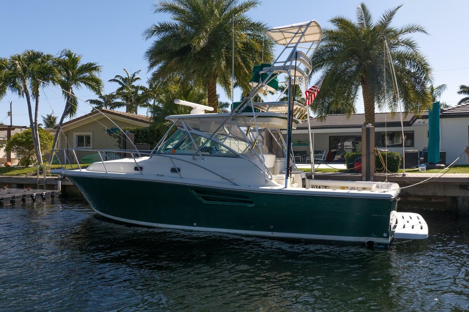 2000 Pursuit 3400 Express - Photo 1