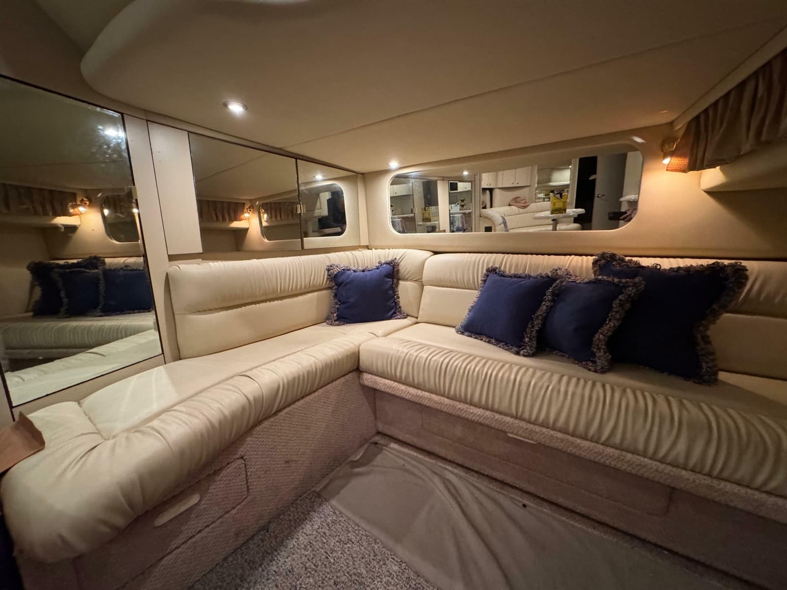 2000 Sea Ray 380 Sundancer - Photo 8