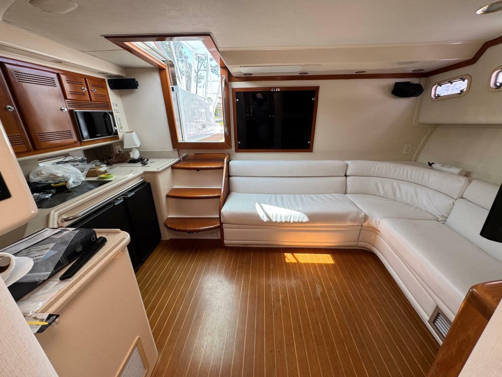 1999 Cabo 45 Express - Photo 6