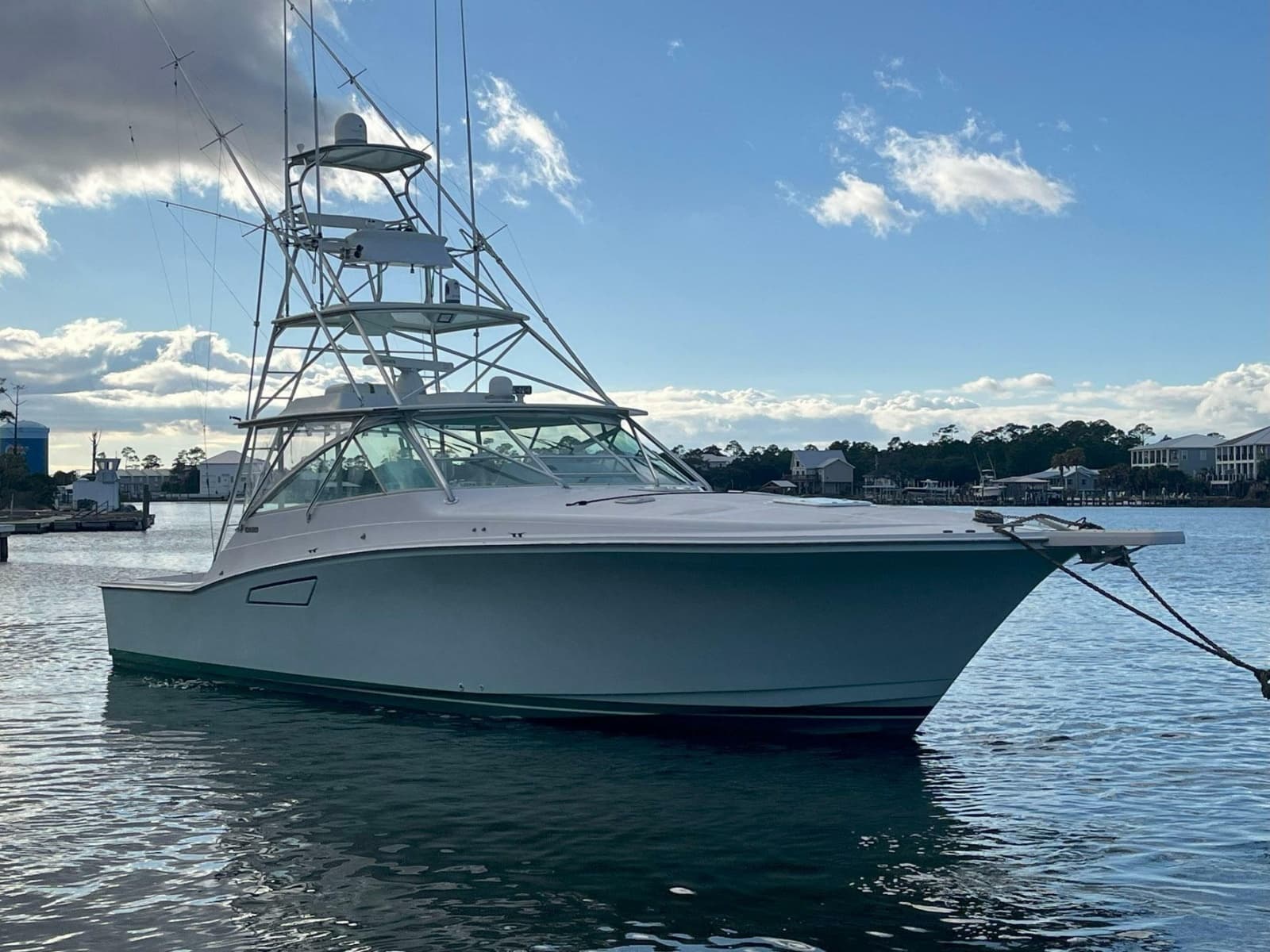 1999 Cabo 45 Express - Photo 1