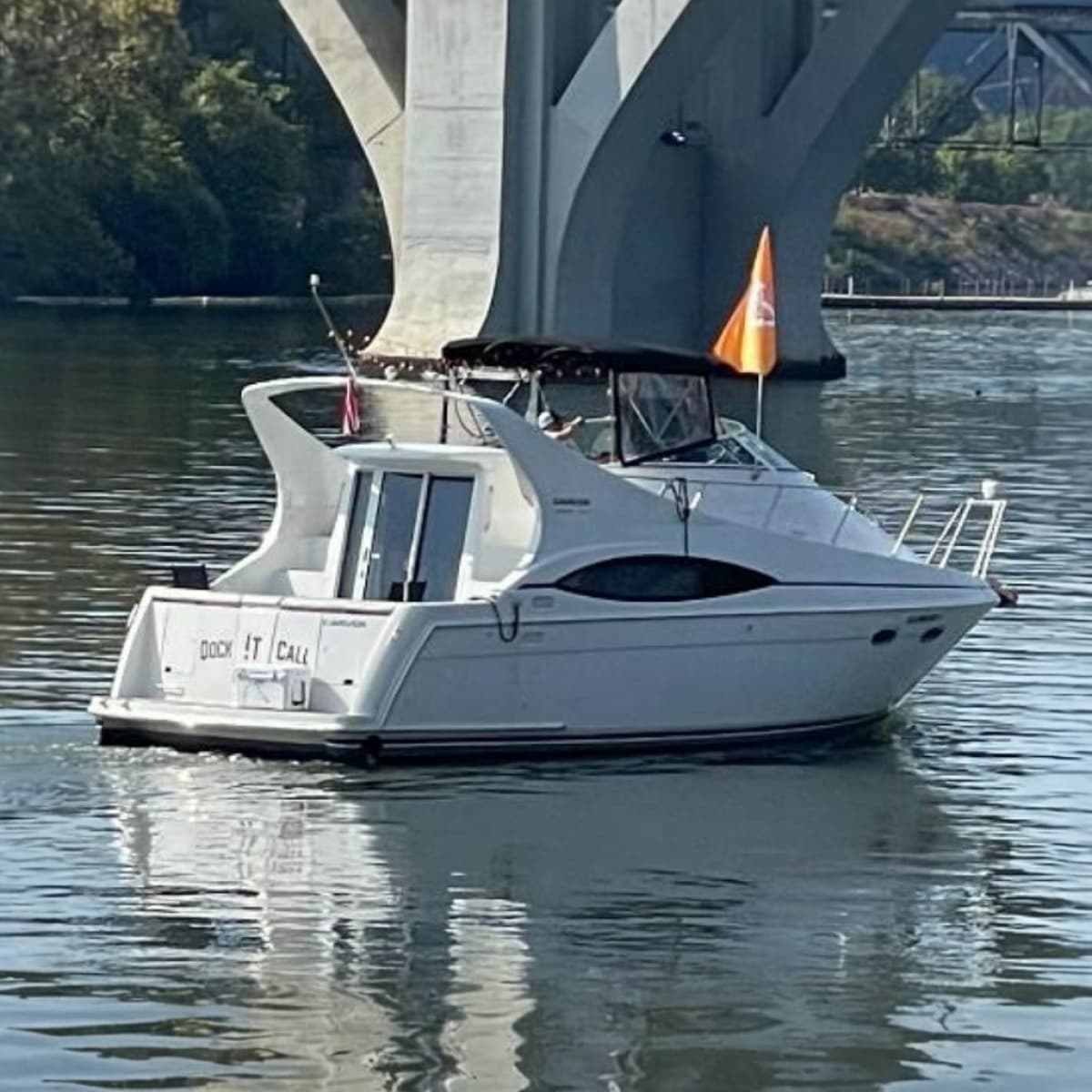 1999 Carver 350 Mariner - Photo 1