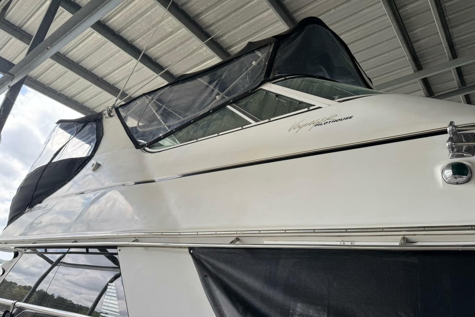 1999 Carver 450 Voyager Pilothouse - Photo 6